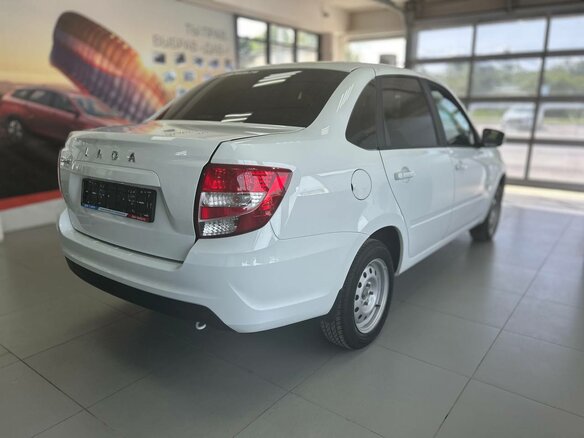 2026 Lada (ВАЗ) Granta I Рестайлинг, белый - вид 1