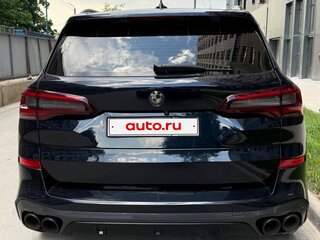 2020 BMW X5 M50i IV (G05/G18), синий, 8500000 рублей, вид 4