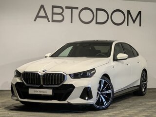 2023 BMW 5 серии 530i xDrive VIII (G60/G61/G68), белый, 7800000 рублей, вид 1
