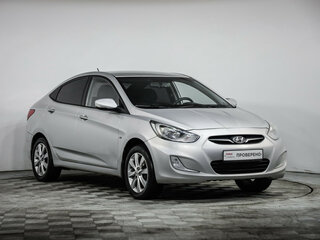 2012 Hyundai Solaris I, серебристый, 699000 рублей, вид 3