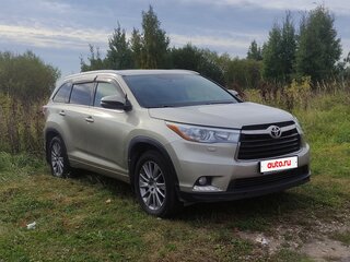 2014 Toyota Highlander III (XU50), бежевый, 2800000 рублей, вид 3