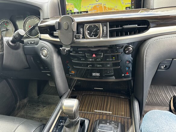 2018 Lexus LX 570 III Рестайлинг 2, чёрный, 9800000 рублей - вид 35