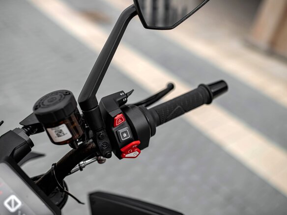 2026 KTM 1390 Super Duke R Evo, чёрный, 2590000 рублей - вид 11