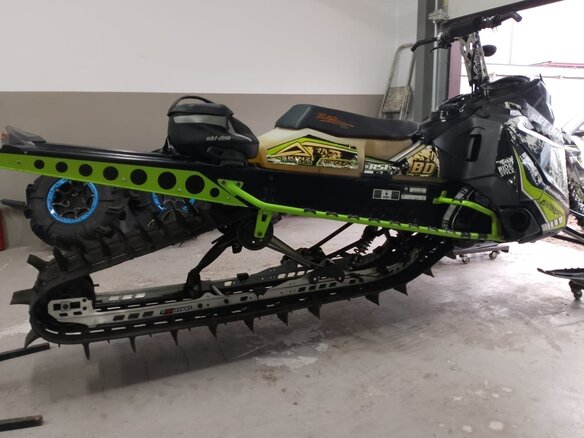 2016 BRP Ski-Doo Summit 800, чёрный, 900000 рублей - вид 1