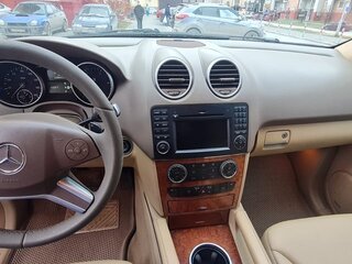 2009 Mercedes-Benz M-Класс 320 II (W164) Рестайлинг, серебристый, 1350000 рублей, вид 4