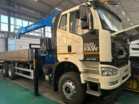 2024 FAW J6 CA3250, белый, 12100000 рублей, вид 1