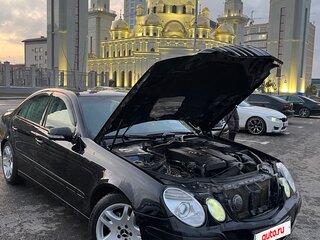 2007 Mercedes-Benz E-Класс 200 III (W211, S211) Рестайлинг, чёрный, 1200000 рублей, вид 1