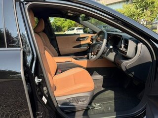 2025 Toyota Crown Sport XVI (S230), чёрный, 7100000 рублей, вид 5