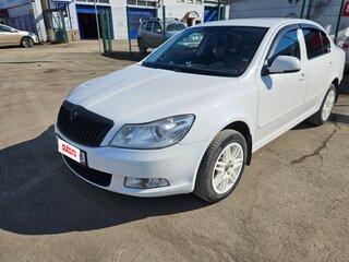 2010 Skoda Octavia DSG7 II (A5) Рестайлинг, белый, 730000 рублей, вид 2