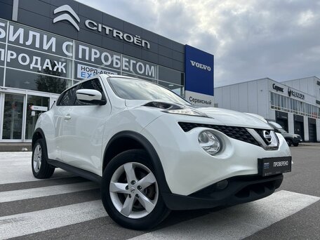 2018 Nissan Juke I Рестайлинг, белый, 1390000 рублей, вид 1