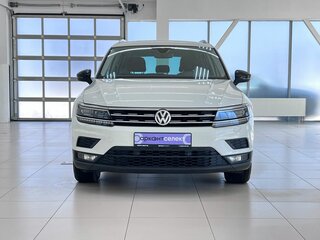 2019 Volkswagen Tiguan II, белый, 2180000 рублей, вид 2
