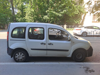 2010 Renault Kangoo II, белый, 550000 рублей, вид 2