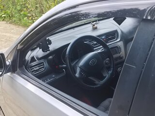 2014 Kia Rio III, серый, 800000 рублей, вид 4