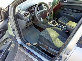 2008 Ford Focus II Рестайлинг, серебристый, 275000 рублей, вид 4