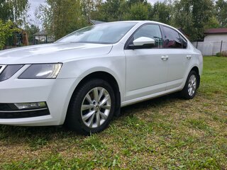 2018 Skoda Octavia III (A7) Рестайлинг, белый, 1295000 рублей, вид 2