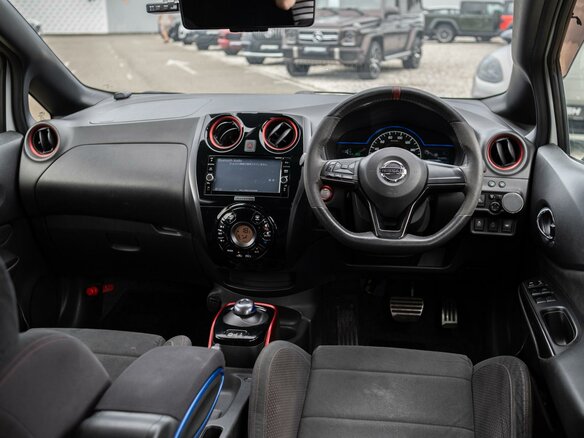 2017 Nissan Note Nismo e-Power II Рестайлинг, белый, 1479000 рублей - вид 7