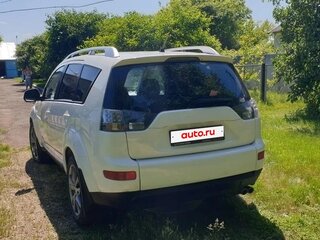 2008 Mitsubishi Outlander II, белый, 1050000 рублей, вид 3