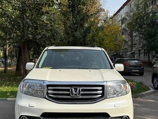 2013 Honda Pilot II Рестайлинг, белый, 2000000 рублей, вид 2