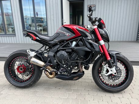 2015 MV Agusta Dragster 800, чёрный, 1000000 рублей, вид 3