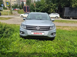 2013 Volkswagen Tiguan I Рестайлинг, серебристый, 1200000 рублей, вид 2