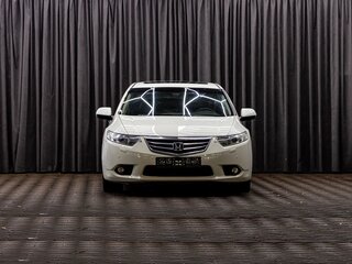 2011 Honda Accord VIII Рестайлинг, белый, 1395000 рублей, вид 2