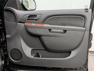2013 Chevrolet Tahoe 6AT III, чёрный, 3000000 рублей, вид 5