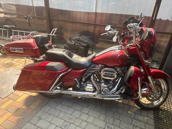 2016 Harley-Davidson CVO Street Glide, красный, 1250000 рублей - вид 1