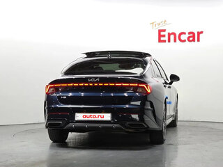 2023 Kia K5 III, чёрный, 2400000 рублей, вид 4