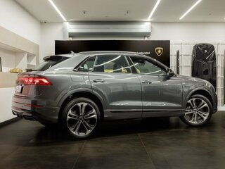 2026 Audi Q8 50 TDI I (4M) Рестайлинг, серый, 14898000 рублей, вид 5