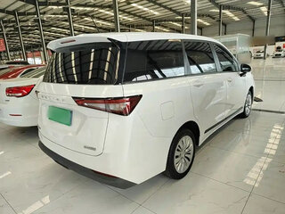 2023 Wuling Jiachen, белый, 1025005 рублей, вид 5