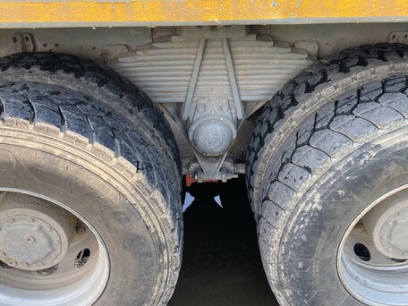 2011 Sinotruk Howo A5, красный, 2000000 рублей, вид 3