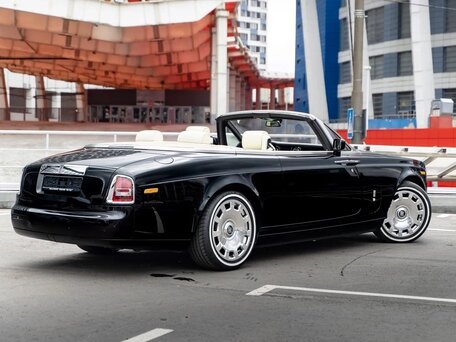 2007 Rolls-Royce Phantom VII, чёрный, 29990000 рублей, вид 4