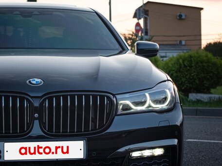 2016 BMW 7 серии 750i xDrive VI (G11/G12), чёрный, 4300000 рублей, вид 2
