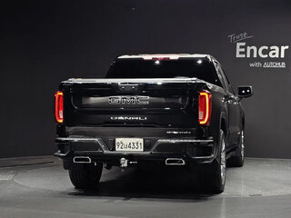 2025 GMC Sierra Crew Cab IV Рестайлинг, чёрный, 8044550 рублей, вид 4