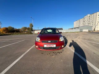 2008 Ford Fiesta Mk5, красный, 399000 рублей, вид 1