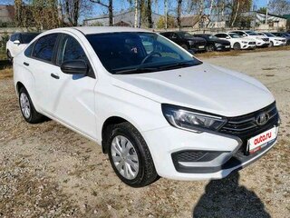 2023 Lada (ВАЗ) Vesta I Рестайлинг (NG), белый, 1196000 рублей, вид 2