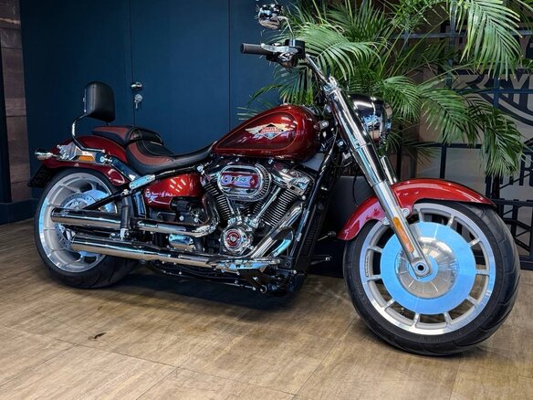 2023 Harley-Davidson Fat Boy, пурпурный, 3550000 рублей - вид 3