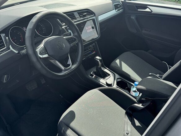 2021 Volkswagen Tiguan II Рестайлинг, серый, 3000000 рублей - вид 8