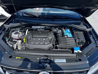 2017 Volkswagen Tiguan II, чёрный, 1800000 рублей, вид 4