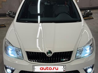 2012 Skoda Octavia RS II Рестайлинг, белый, 2100000 рублей, вид 2