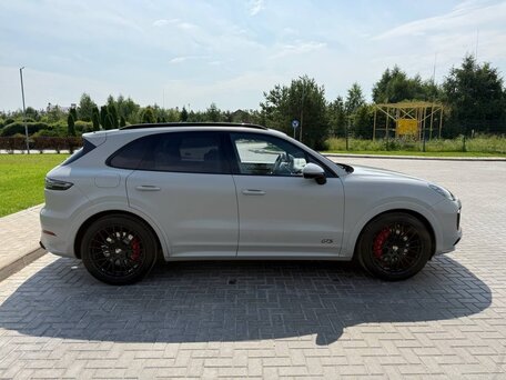 2021 Porsche Cayenne GTS III, серый, 10000000 рублей, вид 5