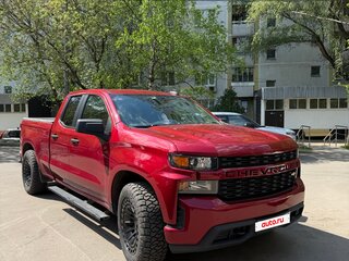 2020 Chevrolet Silverado Double Cab IV (T1XX), красный, 4999999 рублей, вид 2