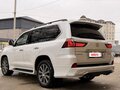 2016 Lexus LX 450d III Рестайлинг 2, белый, 6700000 рублей - вид 3