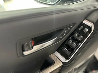 2026 Toyota Land Cruiser 300 Series, чёрный, 14190000 рублей, вид 5