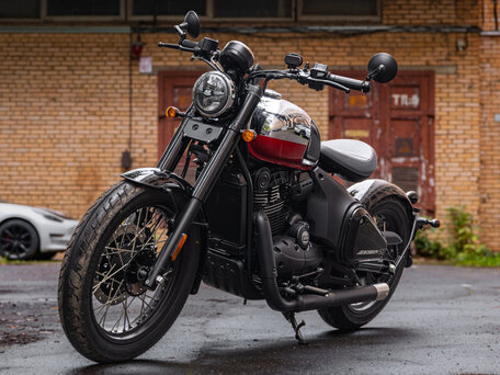 2024 Jawa 350 CL Bobber, красный, 604800 рублей, вид 2