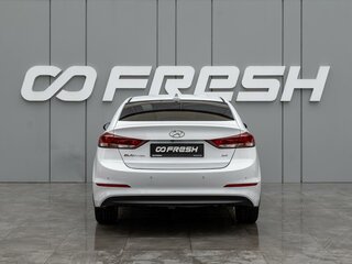 2017 Hyundai Elantra VI (AD), белый, 1555000 рублей, вид 4