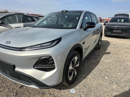 2026 Changan Qiyuan Q05 51.9 kWh II, серебристый, 2153034 рублей, вид 2