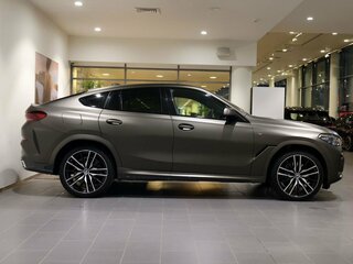2021 BMW X6 30d III (G06), зелёный, 7665000 рублей, вид 4