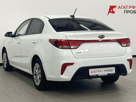 2017 Kia Rio IV, белый, 1249000 рублей, вид 3