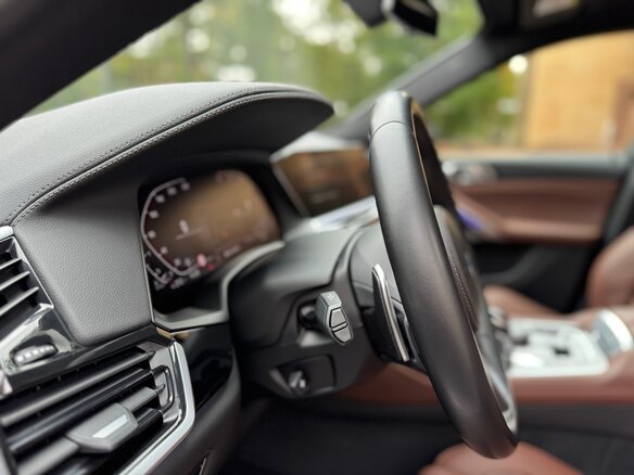 2022 BMW X6 40d III (G06), белый - вид 27